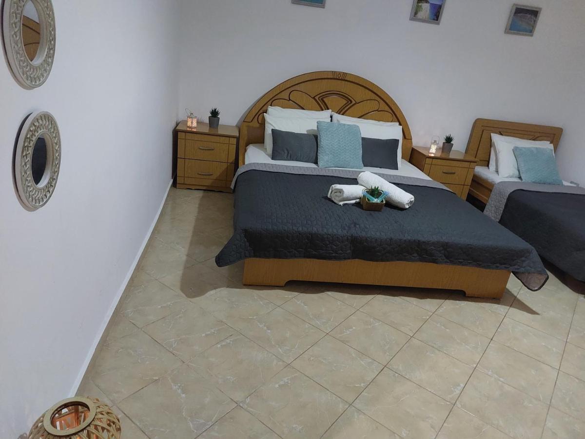 Orange Guest House Dhërmi Buitenkant foto